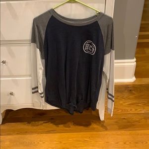 Hollister long sleeve tee